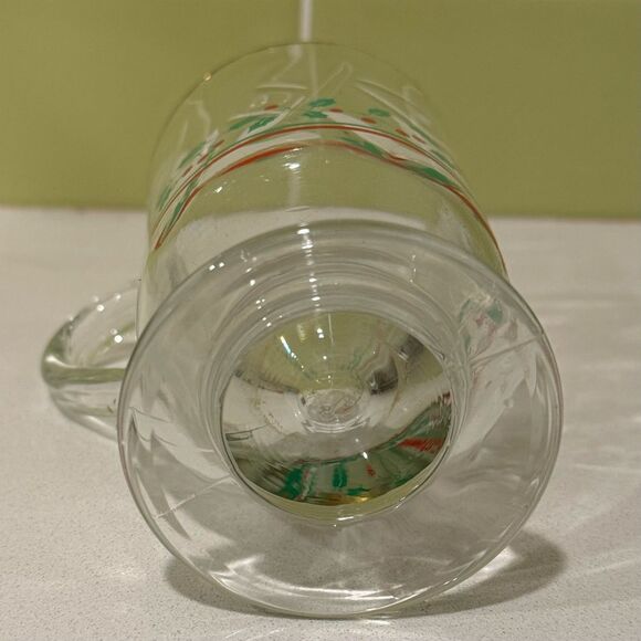 Vintage Arby’s Christmas Holly & Berries Footed Glass with Gold Trim - Picture 4 of 5